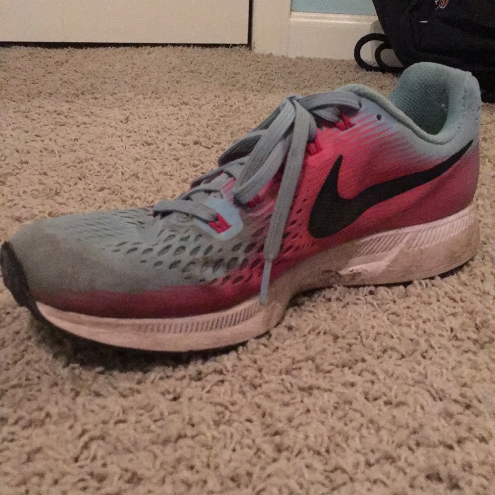 Nike Pegasus 34 (pink and blue) - Picture 2 of 2